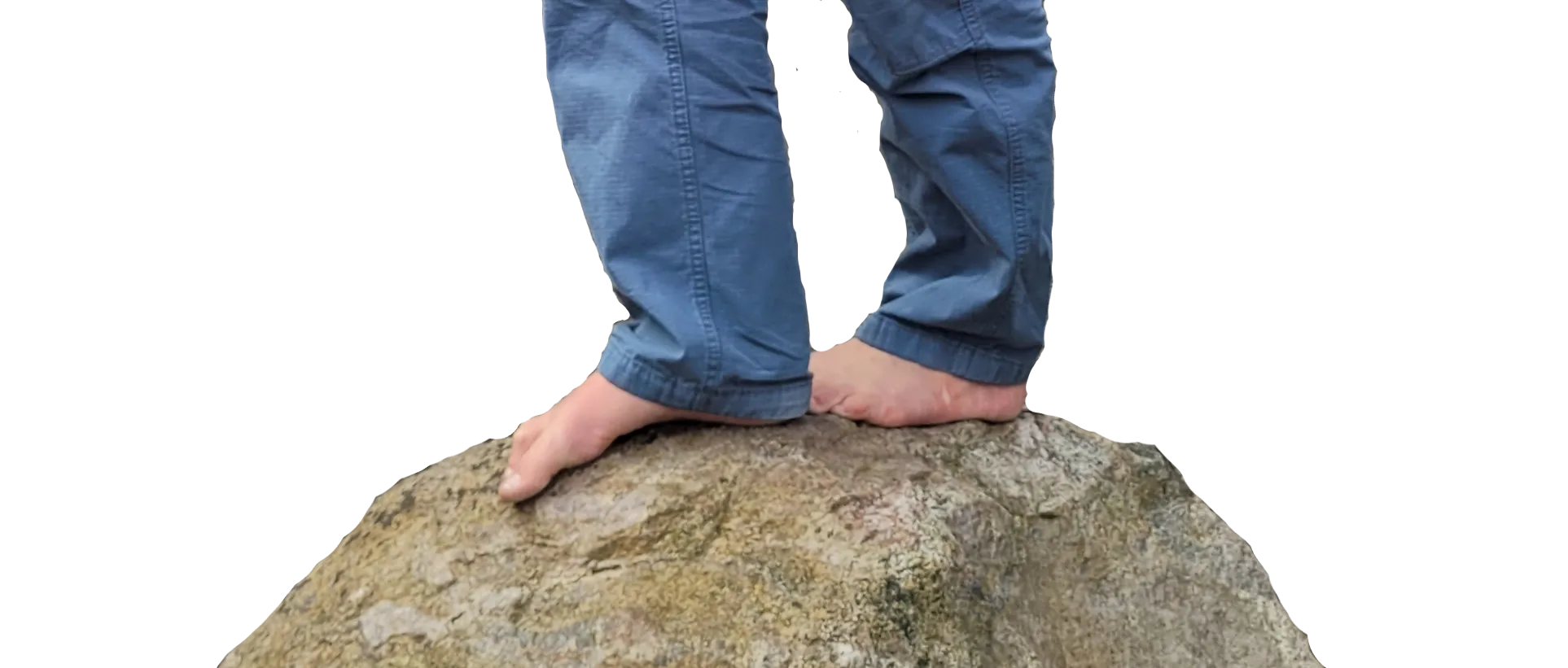 Barfuss auf einem Stein